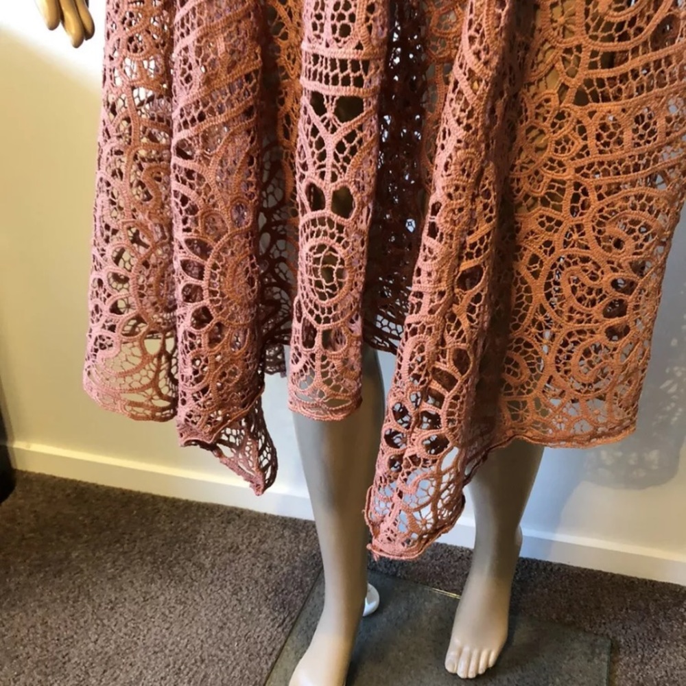 Shareen Collection lace dress - Picture 3 of 7